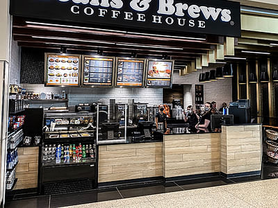 Beans & Brews Coffeehouse (inside terminal)