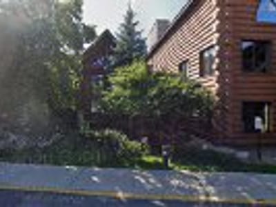 Bear Claw Sweets & Eats