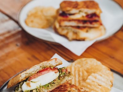 Bear & Dragon Cafe Fine Coffee & Sandwiches