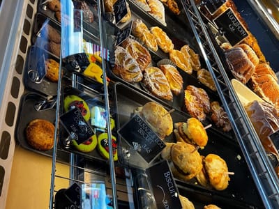 Bear Moon Bakery Cafe