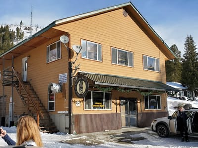 Bearclaw Bakery and Coffee