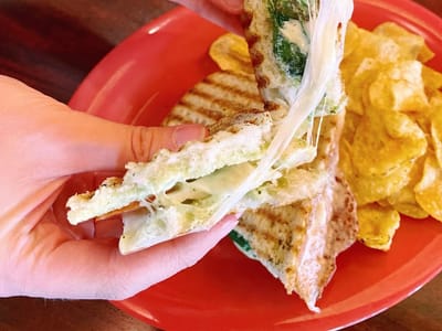 Becca's Cafe, Bistro & Catering