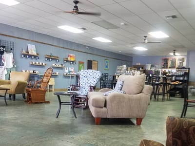 Bella la Brew Coffee Bar & Unique Boutique