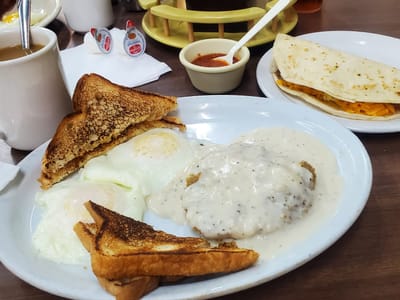 Benny's Cafe - Del Rio, Tx