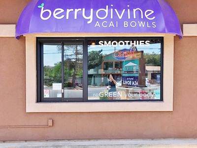 Berry Divine Acai Bowls