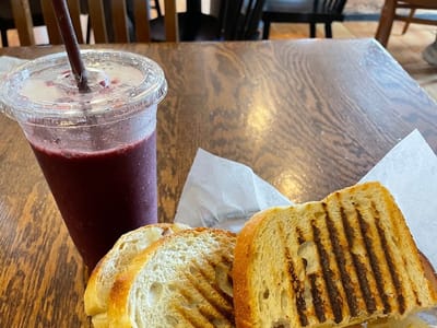 Black Cap Coffee & Bakery - Espresso-Lattes-Bakery-Lunch-Breakfast