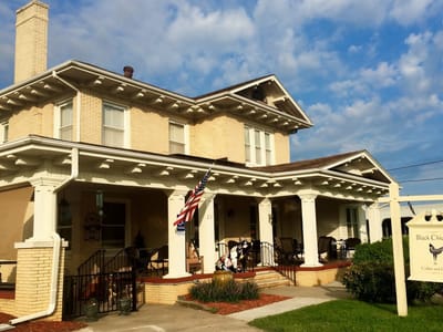 Black Chicken Coffee House & Gifts