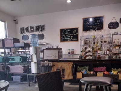 Black Wall Street Liquid Lounge