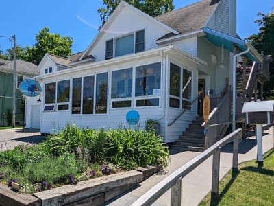 Blue Horse Beach Cafe