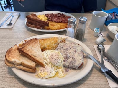 Bobbi's Coffee Shop & Cafe