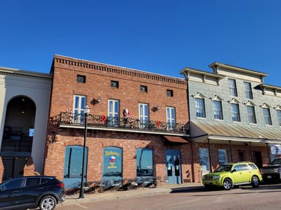 Bohemia Cafe & Bakery