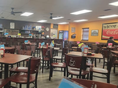 Bonnie Cafe Centralia