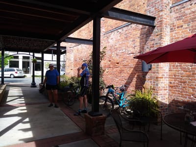 Boston's Main Street Cafe