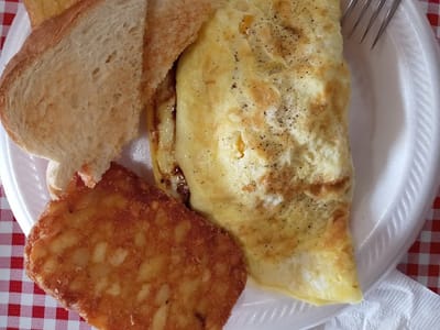 Boston's Main Street Cafe