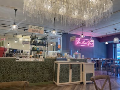 Boudoir Bar Café - Coffee & Treats