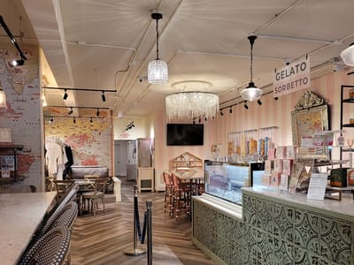 Boudoir Bar Café - Coffee & Treats