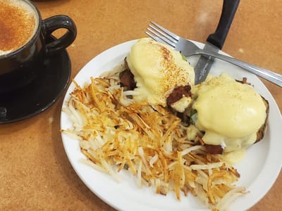 Brandy's Restaurant & Bakery