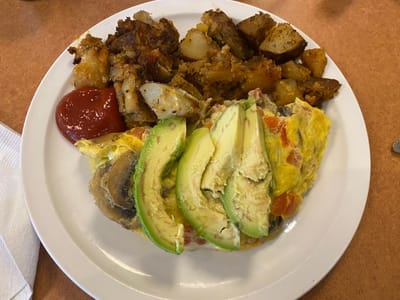 Brandy's Restaurant & Bakery