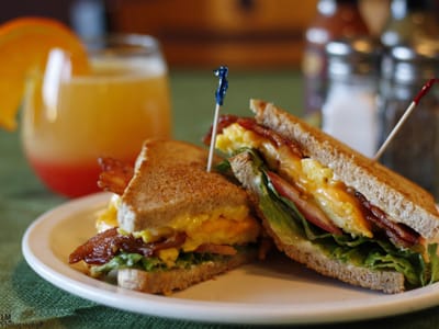 Brandy's Restaurant & Bakery