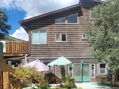 Breakfast Hangout & Euphoria