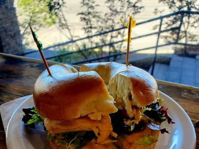 Brevada - Café, Bistro, Pub, Social House