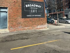 Broadway Café