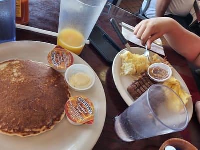 Brownie's Restaurant