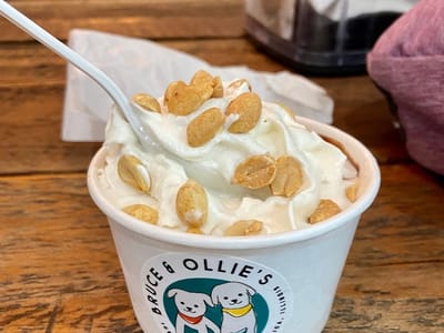 Bruce & Ollie's Ice Cream, Specialty Coffee & Deli