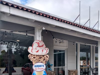 Buck ‘N Brew Coffee & Ice Cream