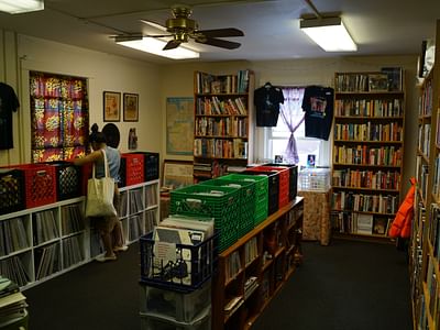 Bump 'n Grind Coffee's Analog Market