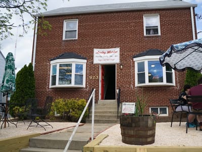 Bump 'n Grind Coffee's Analog Market