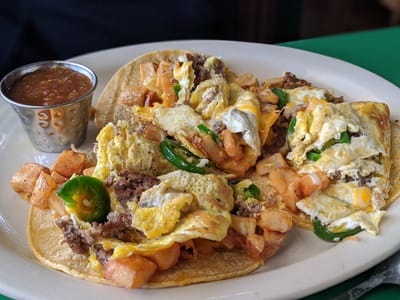 Buns N' Roses - Cafe’ And Gifts