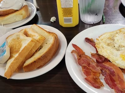 BuzzCatz Coffee & Sweets