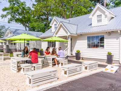 C's Cake & Coffee House