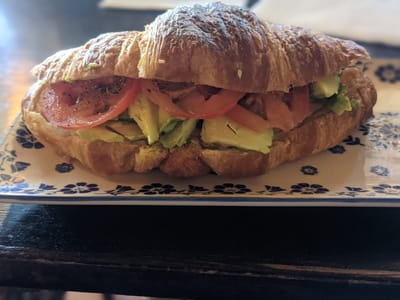 Ca phe Phin - Vietnamese coffee & tea, bubble tea house, bakery.