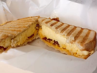 Cafe 912 By The Espresso Base + Lil Mint Trailer