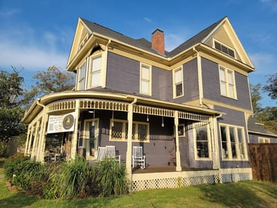 Cafe Ü Coffeehouse & Bistro