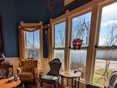 Cafe Ü Coffeehouse & Bistro