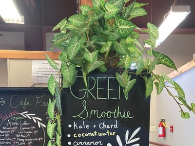 Cafe Fresh & The Santa Fe Farmers' Market Gift Shop