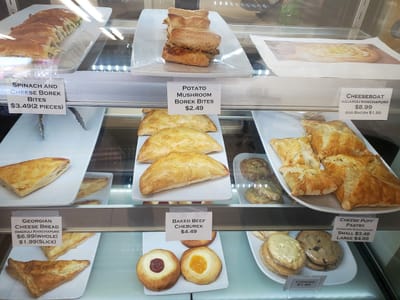 Cafe Luna Bakery and Coffee Shop