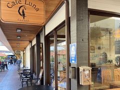 Cafe Luna
