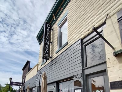 Cafe Max Eatery & Tap