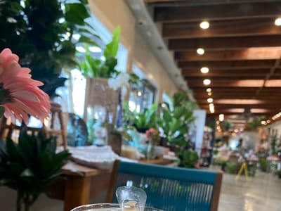 Cafe serving La Colombe Coffee