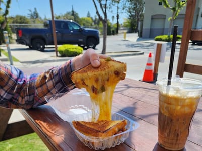 Cafeinado Coffee Company