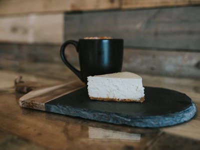 Caffé Dolce 907 - Cheesecake & Coffeehouse