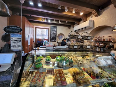 Cake Couture Coffee & Desserts