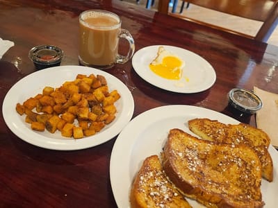 Calhoun Coffee Company Bar & Grill