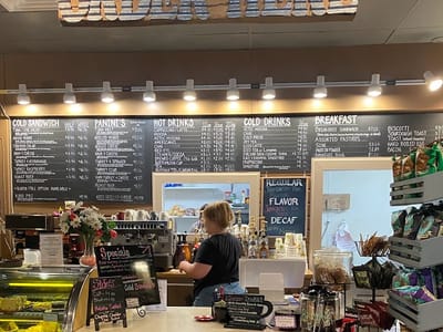 Cally's Cafe & Coffee