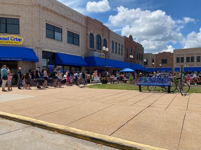 Caramel Crisp & Cafe