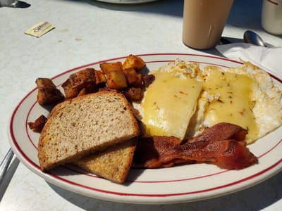 Carm’s Restaurant and Coffee Shop